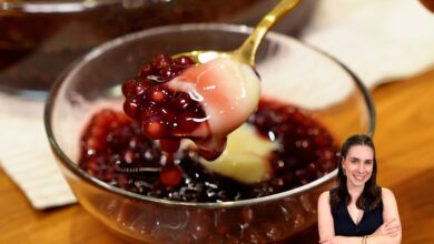 Sobremesa de sagu de vinho com creme de baunilha