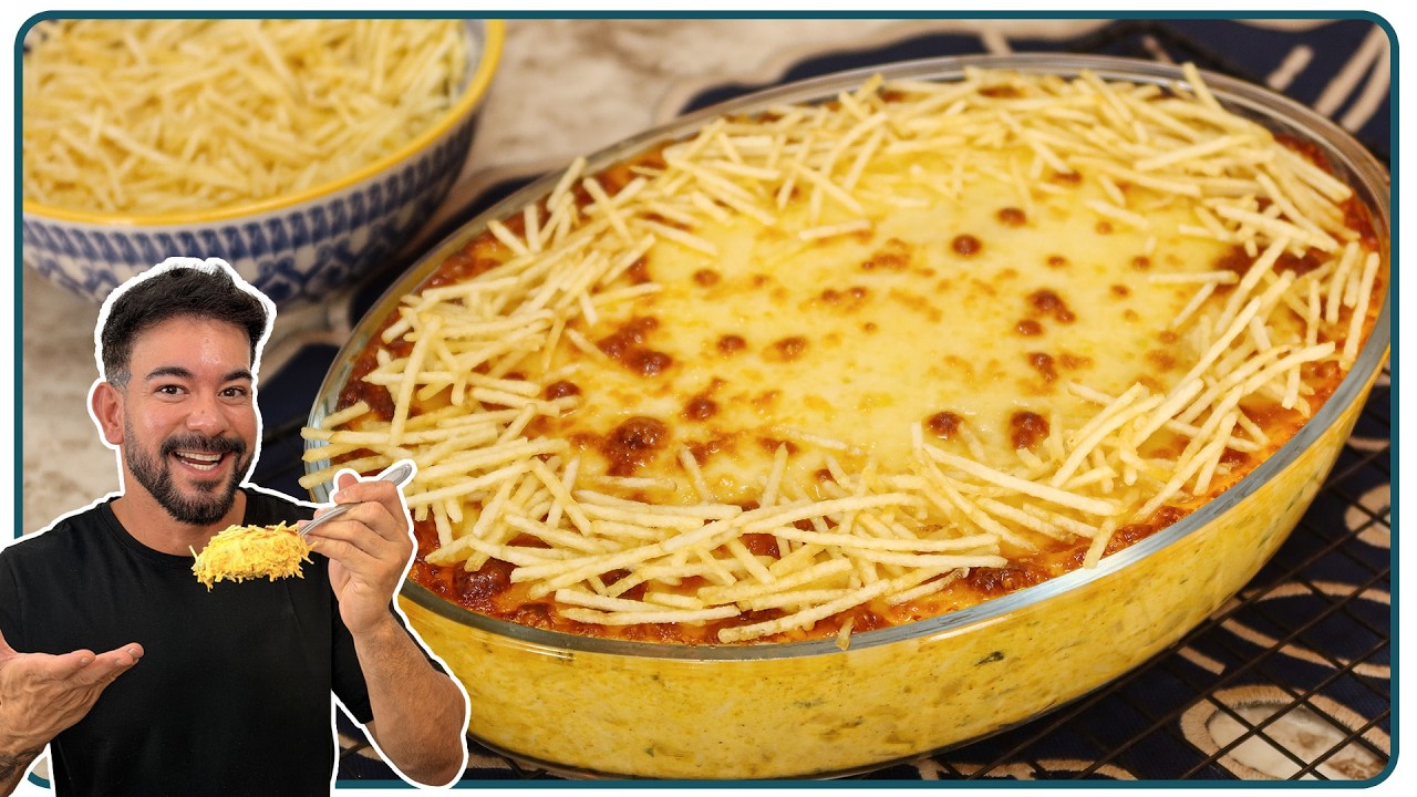 Prato de fricassê de frango cremoso com queijo gratinado e batata palha