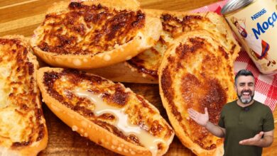 Sobremesa com pão francês embebido em leite condensado