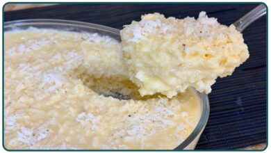 Cuscuz de tapioca cremoso em prato branco